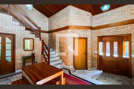 Casa à venda com 5 quartos, 160m² em Vila Nhocuné, São Paulo