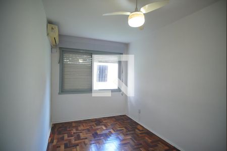 Quarto 1 de apartamento para alugar com 2 quartos, 56m² em Jardim Dona Leopoldina, Porto Alegre