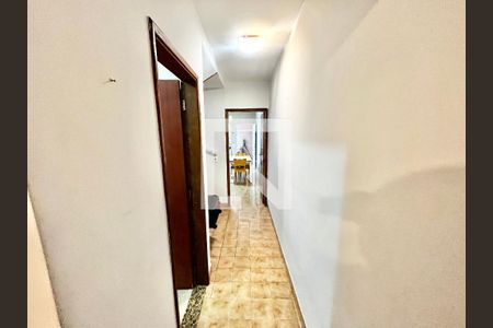 Corredor de casa à venda com 3 quartos, 80m² em Vila Ester (zona Norte), São Paulo