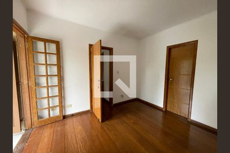 Suíte 1 de casa de condomínio para alugar com 4 quartos, 1451m² em Parque Primavera, Cotia