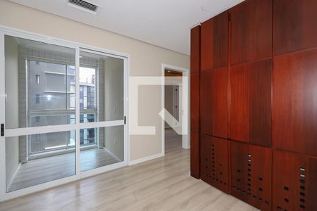 Sala acesso quartos de apartamento para alugar com 3 quartos, 228m² em Rio Branco, Porto Alegre