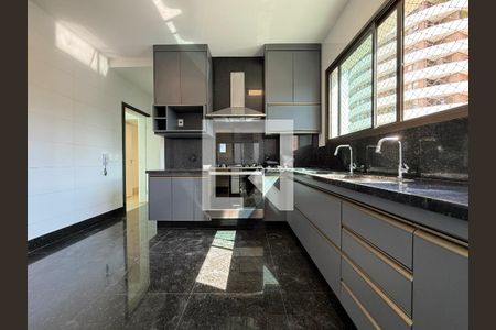 Apartamento para alugar com 4 quartos, 180m² em Vale do Sereno, Nova Lima