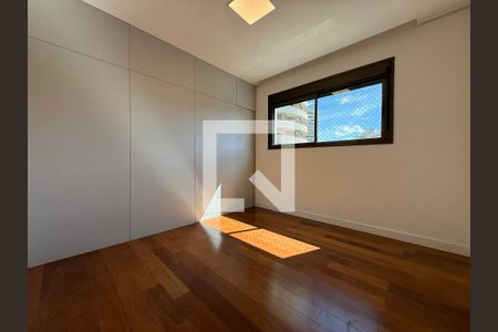 Apartamento para alugar com 4 quartos, 180m² em Vale do Sereno, Nova Lima