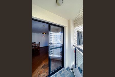 Varanda da Sala de apartamento para alugar com 3 quartos, 83m² em Vila Bertioga, São Paulo