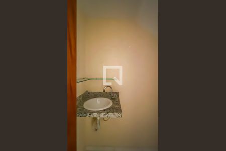 Lavabo de casa para alugar com 1 quarto, 57m² em Parque Boturussu, São Paulo