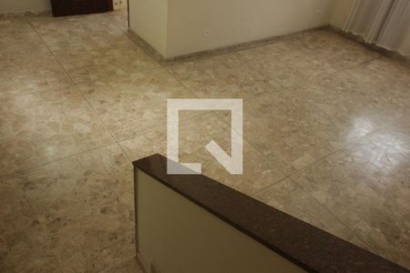 Sala de casa para alugar com 4 quartos, 252m² em Aparecida, Santos