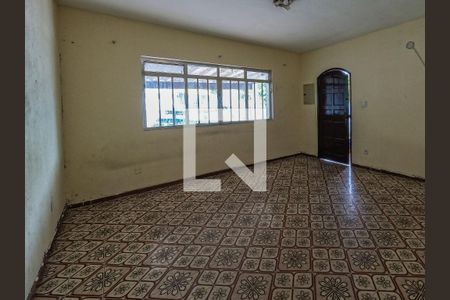 Casa à venda com 3 quartos, 168m² em Vila Guedes, São Paulo