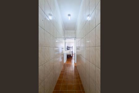 Corredor de apartamento para alugar com 1 quarto, 48m² em Maracanã, Praia Grande