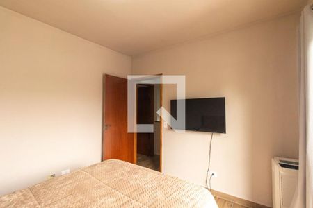 Quarto 2 de casa para alugar com 2 quartos, 79m² em Alto Boqueirão, Curitiba