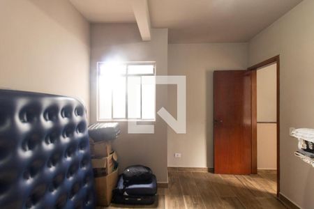 Quarto 1 de casa para alugar com 2 quartos, 79m² em Alto Boqueirão, Curitiba