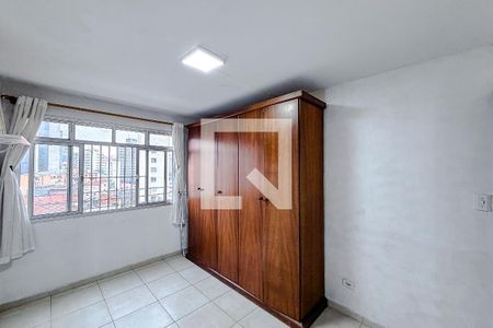 Quarto 1 de apartamento para alugar com 2 quartos, 64m² em Aclimação, São Paulo