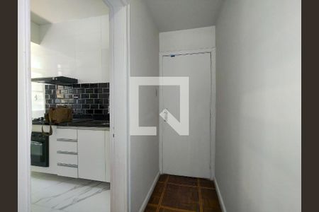 Entrada de apartamento à venda com 2 quartos, 69m² em Tijuca, Rio de Janeiro