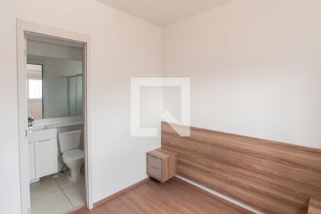 Suíte de apartamento para alugar com 2 quartos, 53m² em Vila Mazzei, São Paulo