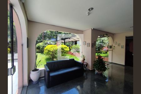 Hall de entrada de apartamento para alugar com 2 quartos, 55m² em Bosque da Saúde, São Paulo