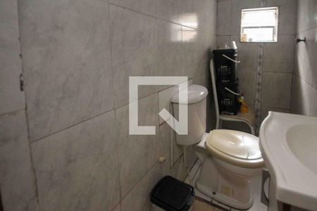 Banheiro de casa à venda com 2 quartos, 400m² em Jardim Elba, São Paulo