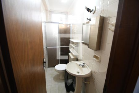 Banheiro de kitnet/studio para alugar com 1 quarto, 31m² em Botafogo, Campinas