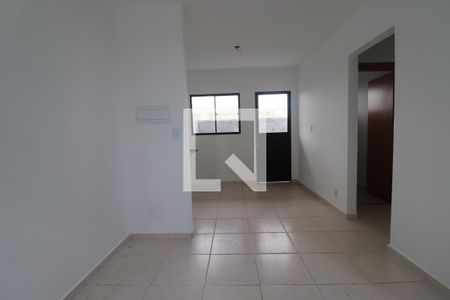 Sala de casa para alugar com 2 quartos, 65m² em Parque Residencial Candido Portinari, Ribeirão Preto