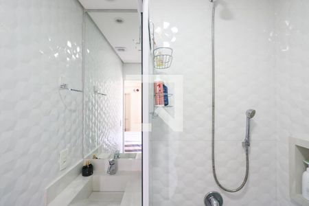 Banheiro de kitnet/studio à venda com 1 quarto, 18m² em Santa Paula, São Caetano do Sul