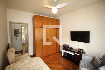 Sala/Quarto de apartamento à venda com 1 quarto, 38m² em Petrópolis, Porto Alegre