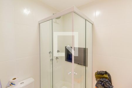 Banheiro de kitnet/studio para alugar com 1 quarto, 27m² em Santo Amaro, São Paulo