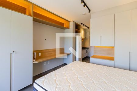 Sala/Quarto de kitnet/studio para alugar com 1 quarto, 27m² em Santo Amaro, São Paulo