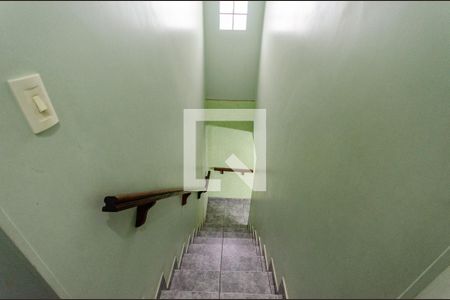 Escada de casa à venda com 3 quartos, 190m² em Jardim Sao Ricardo, São Paulo