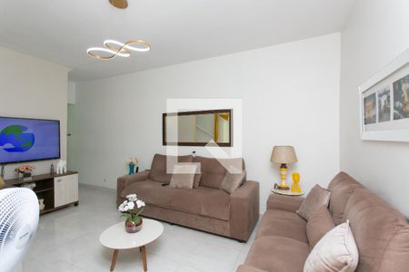 Sala de casa à venda com 3 quartos, 125m² em Itaquera, São Paulo