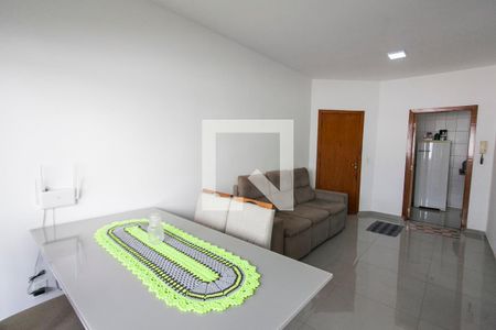 Sala de apartamento para alugar com 2 quartos, 62m² em Santa Mônica, Uberlândia