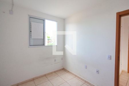 Quarto 2 de apartamento para alugar com 2 quartos, 50m² em Laranjeiras, Uberlândia