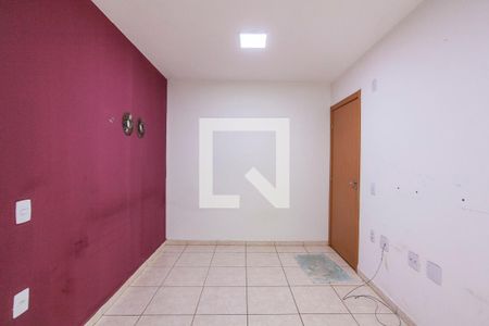 Sala de apartamento para alugar com 2 quartos, 50m² em Laranjeiras, Uberlândia