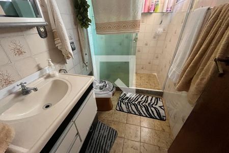 Banheiro de casa para alugar com 2 quartos, 80m² em Jardim Carioca, Rio de Janeiro