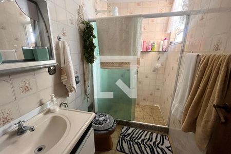 Banheiro de casa para alugar com 2 quartos, 80m² em Jardim Carioca, Rio de Janeiro