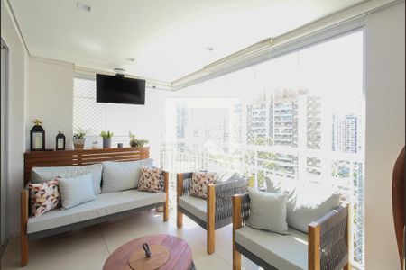 Varanda Sala de apartamento à venda com 3 quartos, 142m² em Vila Andrade, São Paulo
