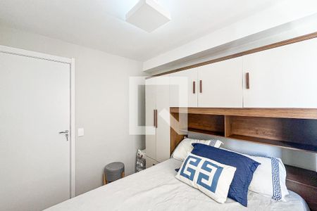 Quarto 1 de apartamento para alugar com 2 quartos, 33m² em Parque Industrial Tomas Edson, São Paulo