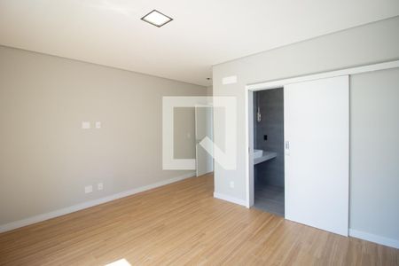 Quarto Suíte de casa à venda com 3 quartos, 217m² em Lúcio de Abreu, Contagem