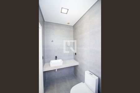 Banheiro da Suíte de casa à venda com 3 quartos, 217m² em Lúcio de Abreu, Contagem