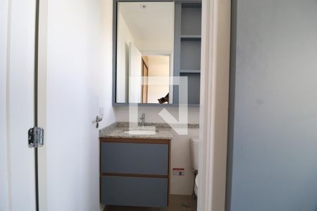 Banheiro do Quarto 1 de apartamento para alugar com 2 quartos, 68m² em Granja Marileusa, Uberlândia