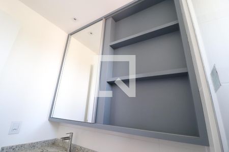 Banheiro do Quarto 1 de apartamento para alugar com 2 quartos, 68m² em Granja Marileusa, Uberlândia