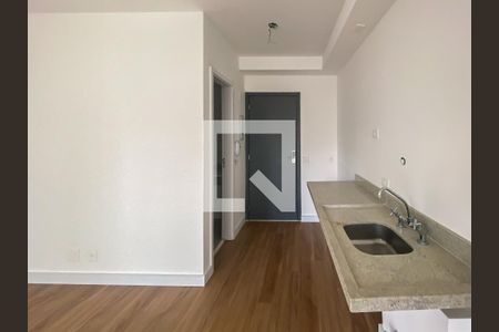 Cozinha de kitnet/studio à venda com 1 quarto, 27m² em Indianópolis, São Paulo