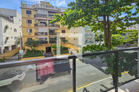 varanda  de apartamento para alugar com 3 quartos, 110m² em Jardim Tres Marias, Guarujá