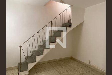 Sala de casa para alugar com 2 quartos, 50m² em Pestana, Osasco