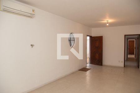 Sala de casa para alugar com 3 quartos, 200m² em Chácara Santo Antônio (zona Sul), São Paulo