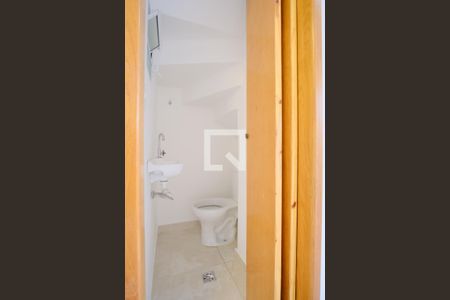 Lavabo de casa de condomínio para alugar com 2 quartos, 60m² em Penha de França, São Paulo