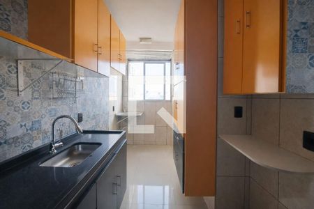 Cozinha de apartamento para alugar com 2 quartos, 46m² em Cidade das Flores, Osasco