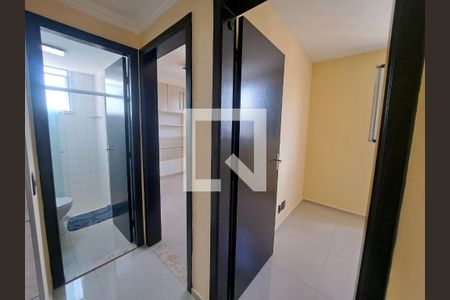 Corredor de apartamento para alugar com 2 quartos, 46m² em Cidade das Flores, Osasco