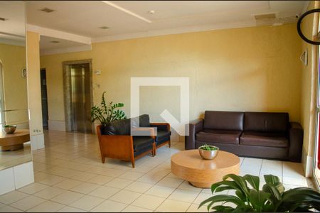 Hall social de apartamento à venda com 3 quartos, 110m² em Setor Goiânia 2, Goiânia