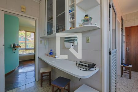 Cozinha de apartamento à venda com 3 quartos, 85m² em Barreiro, Belo Horizonte