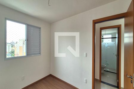 Quarto 1  de apartamento à venda com 2 quartos, 45m² em Vila Satúrnia, Campinas