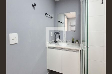 Banheiro de apartamento para alugar com 1 quarto, 27m² em Vila Nova Conceição, São Paulo