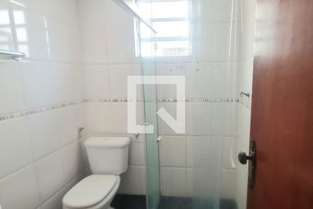 Banheiro de apartamento para alugar com 2 quartos, 69m² em Jardim Barbosa, Guarulhos